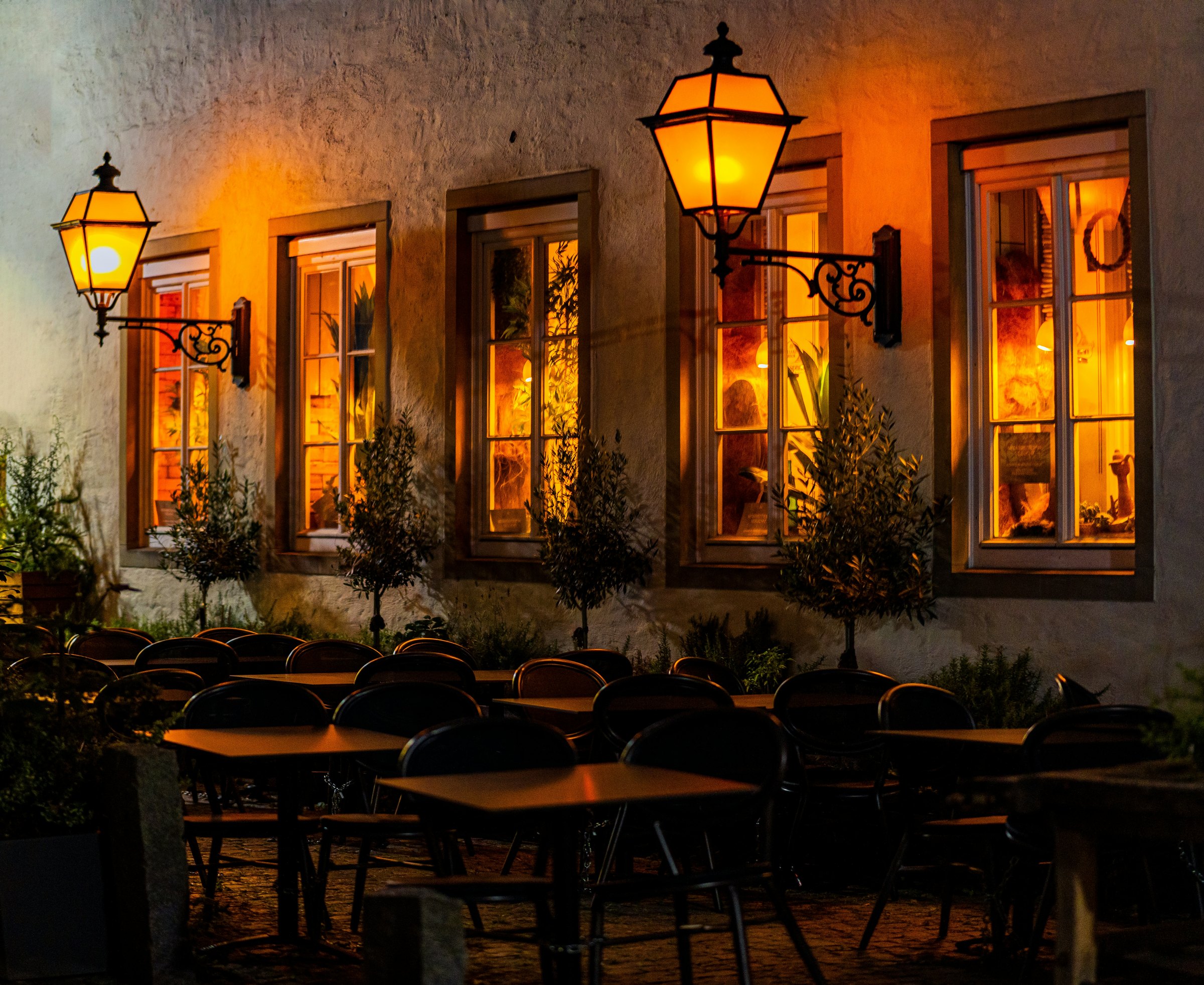 Woher KI ihre Restaurantempfehlungen bezieht: meistzitierte Quellen (Q2 2026)