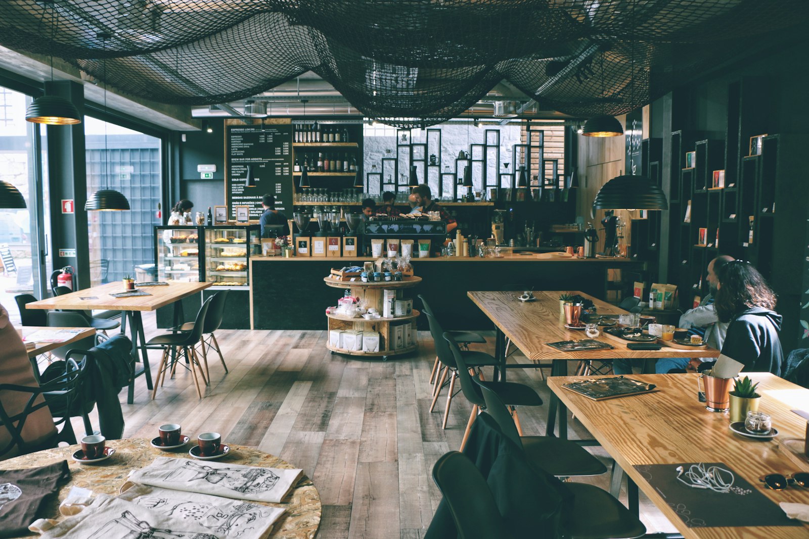 Restaurants and coffee shops